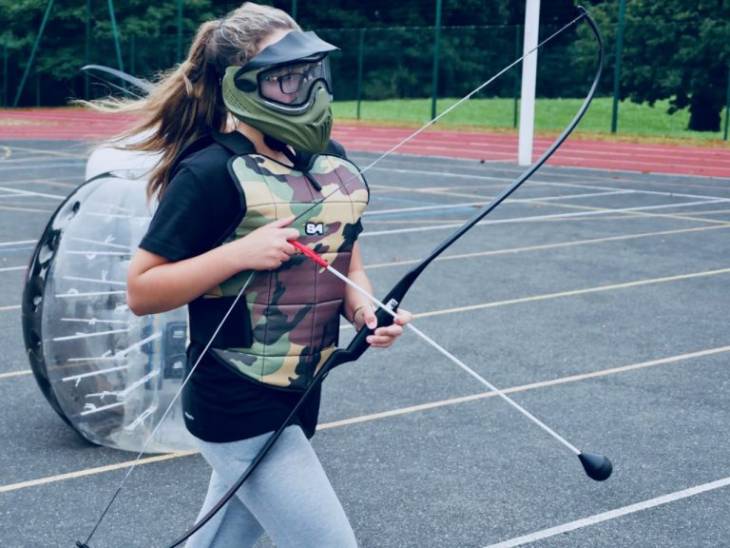 Archery goo une activité ludique, elle est idéal pour un team building ou pour une sortie entre amis.